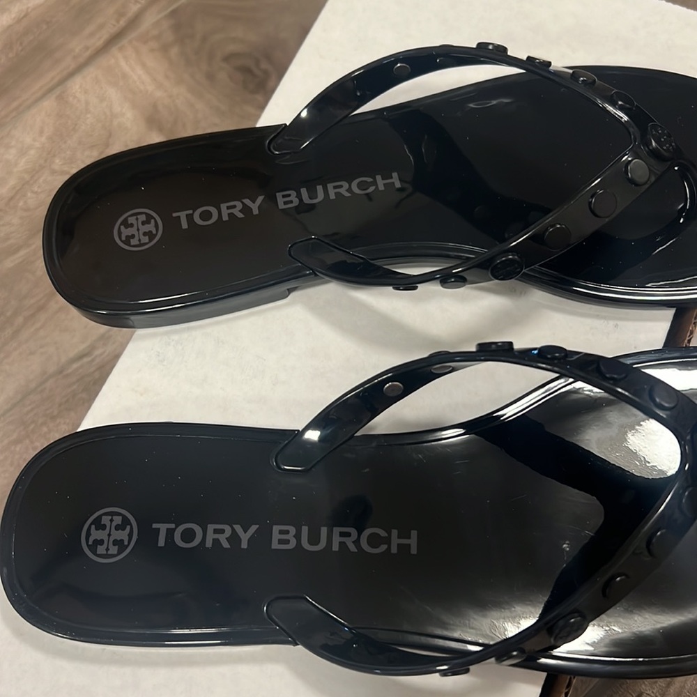 🔥🔥TORY BURCH Studded Jelly Flip Flop - Picture 8 of 17